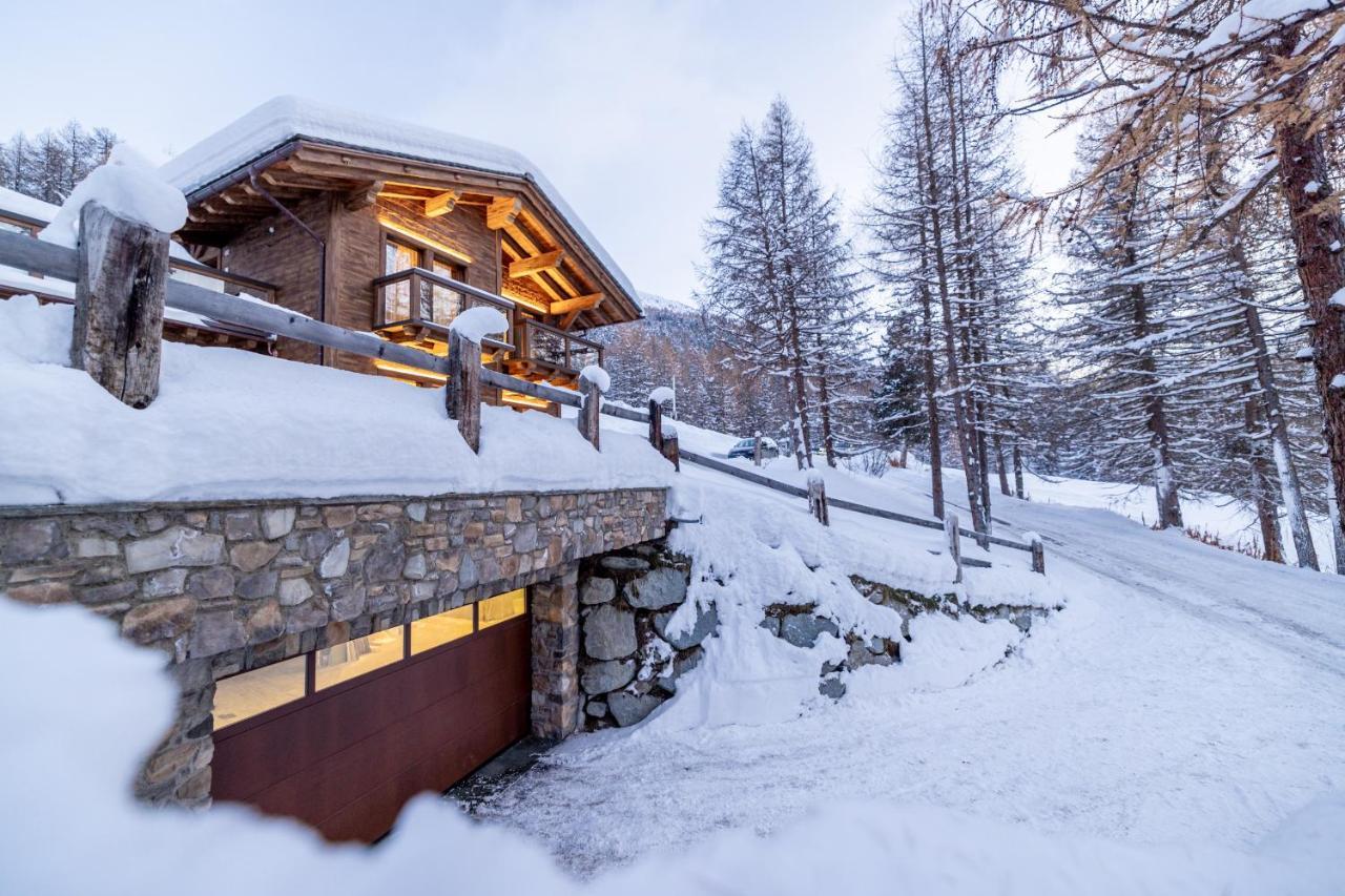 Chalet Imbosc'ché - B&B in beautiful surroundings Livigno Exterior foto